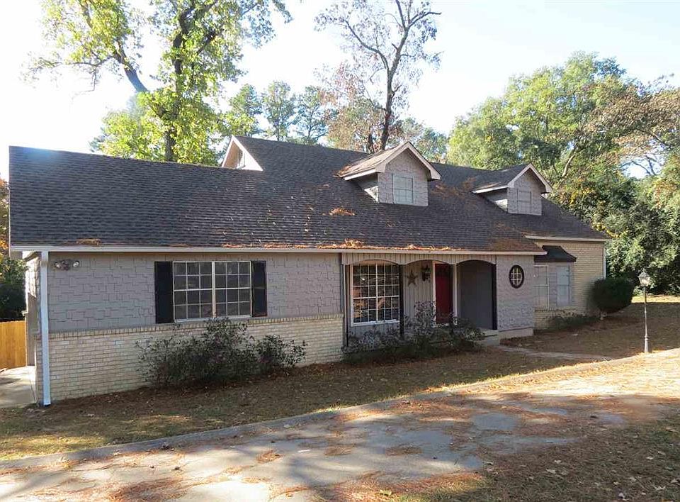 1st image of 924 Mimosa Dr