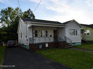 90 Roosevelt St, Edwardsville, PA 18704