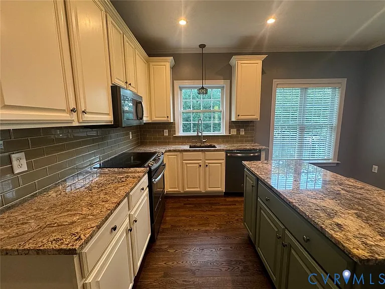 5708 Carrington Hills Dr — Photo 6