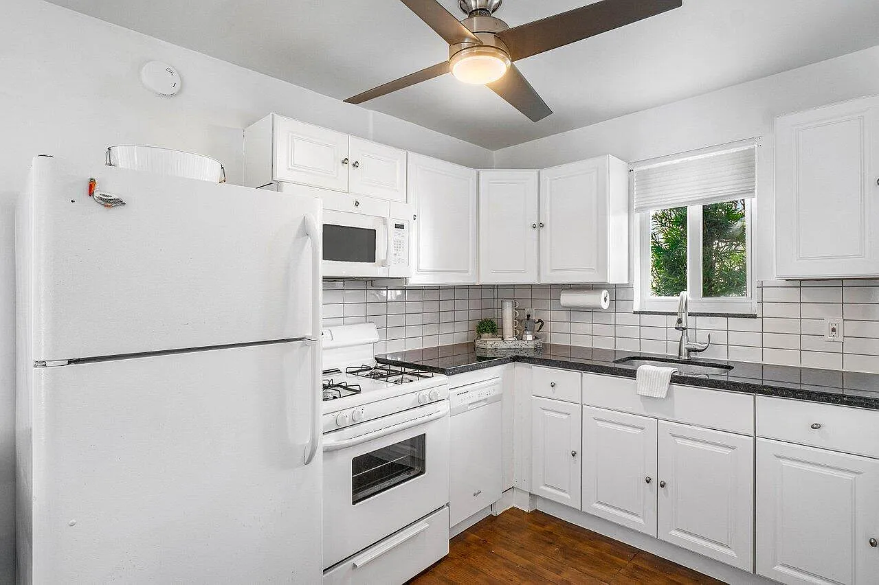 1 bed, 1.0 bath, 680 sqft, $3,000 — Photo 2