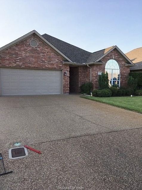 1st image of 607 Clovis Ct