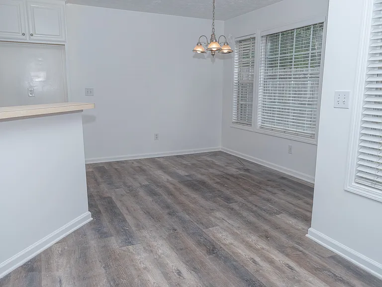 135 Charleston Pl — Photo 10