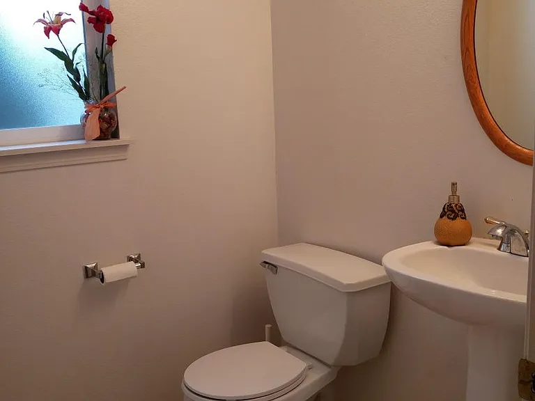 15047 NE 8th Pl — Photo 9