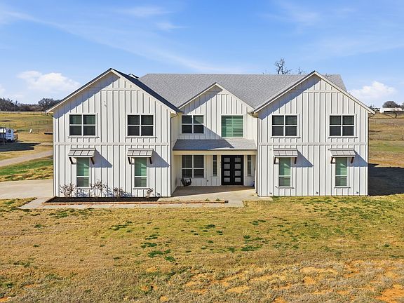 3rd image of 4600C Old Brock Rd