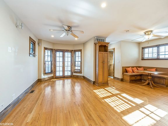 5th image of 1136 Gunderson Ave
