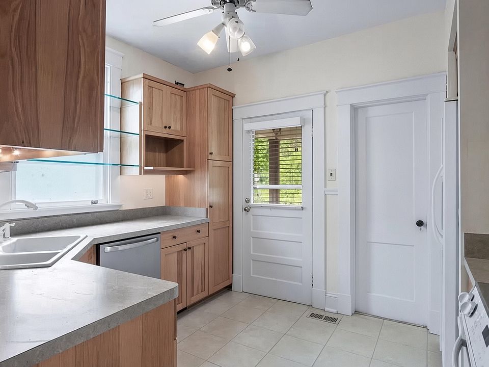 1st image of 1308 Greycourt Ave