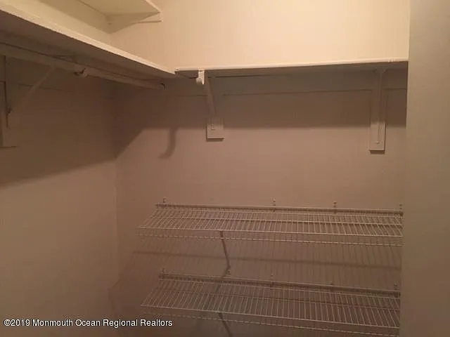 171 Amberly Dr #H — Photo 12