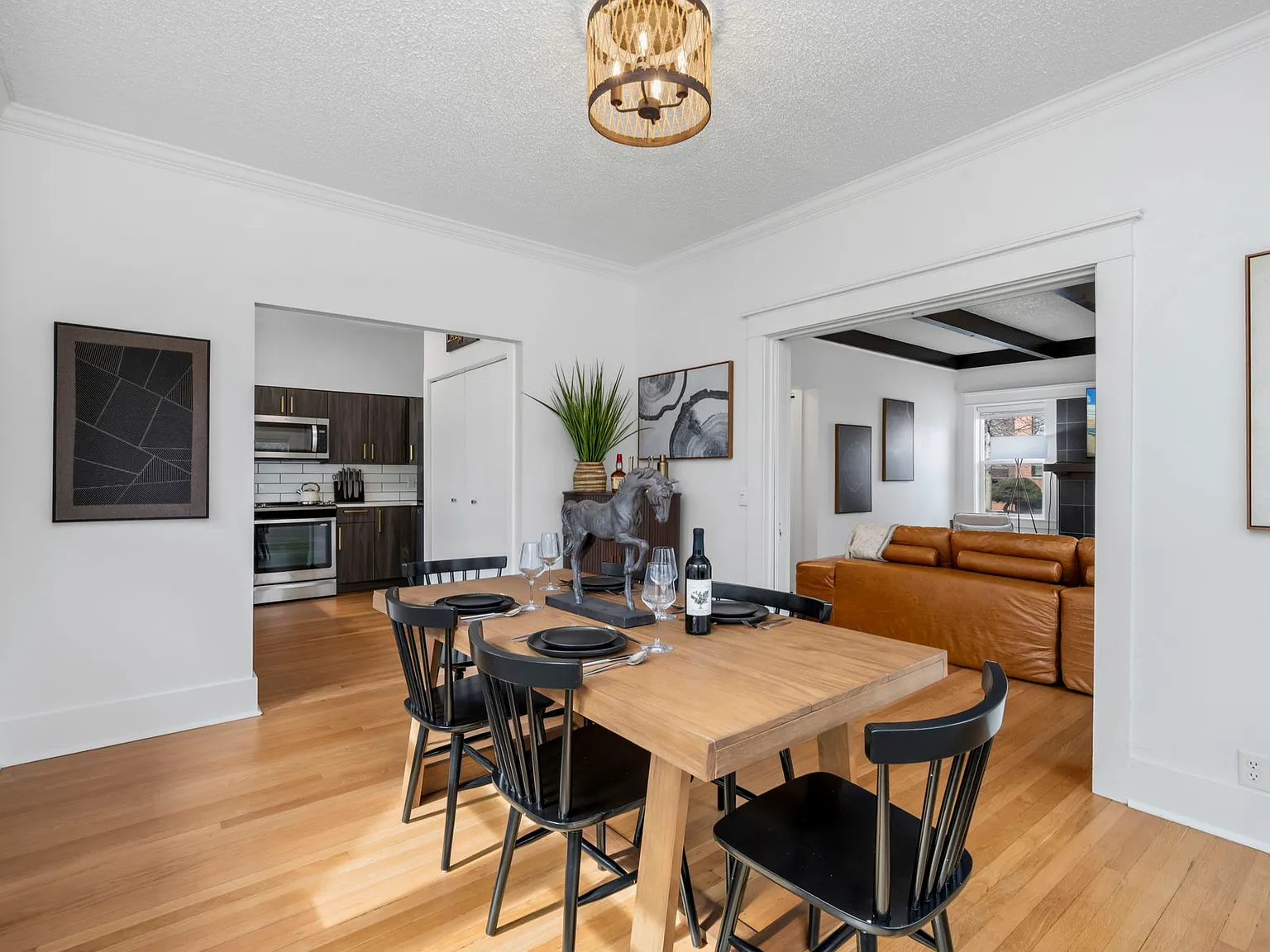 2 bed, 1289 sqft, $2,950 — Photo 3