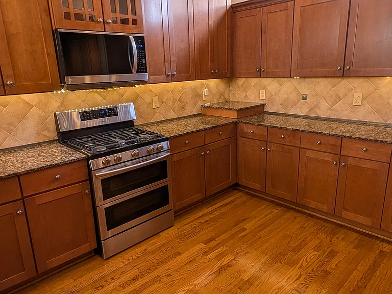 1129 Davis Cir NW — Photo 15