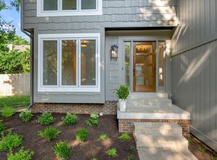 1124 Chinoe Rd, Lexington, KY 40502