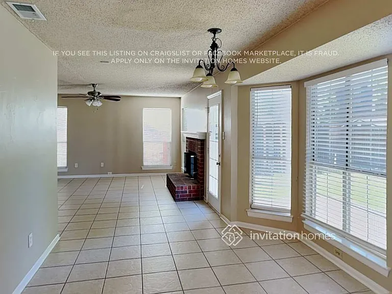 2529 Windchase Dr — Photo 8