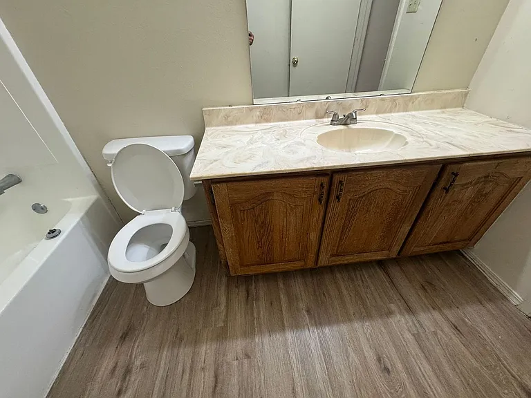 1000-1019 Westward Trails Dr — Photo 32