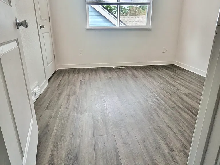 Upstairs bedroom 1
