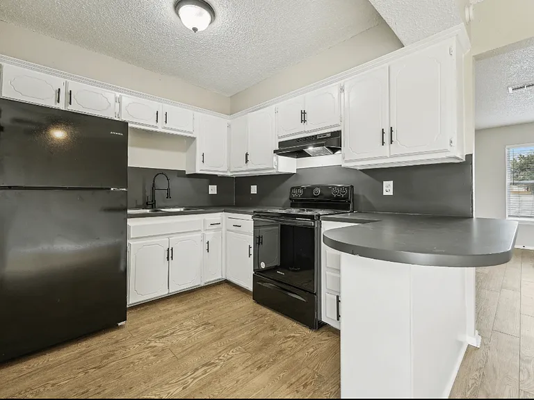 6009 Short St — Photo 39