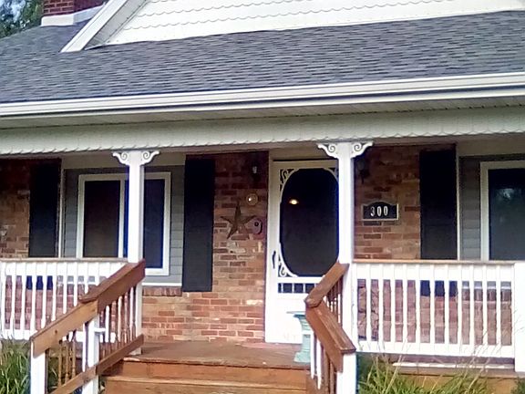 5th image of 300 Edward Ave