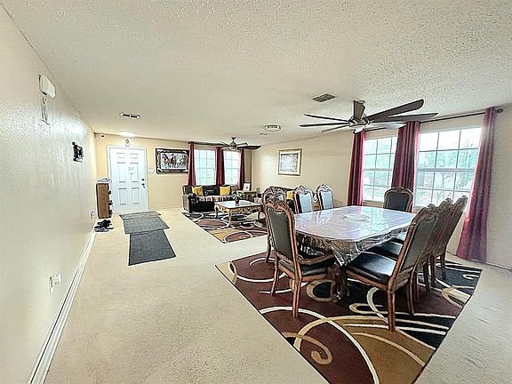 4th image of 16513 Jasmine Springs Dr