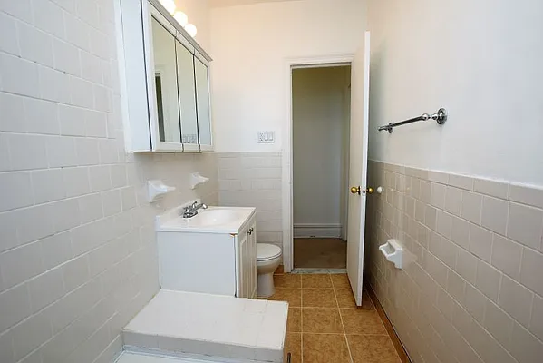 Rented by Merit Group & Associates | media 11