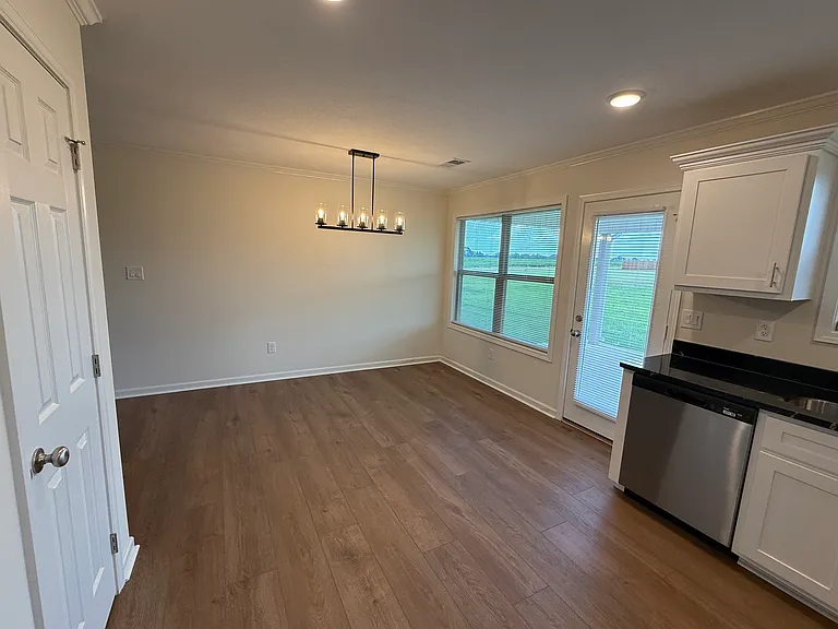 176 Garden Gate Dr — Photo 4