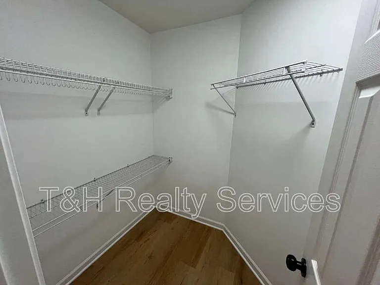 14952 Oak Rd — Photo 16