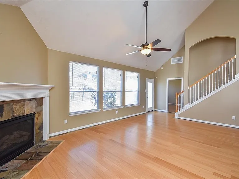 2811 Little Spring Cir — Photo 17
