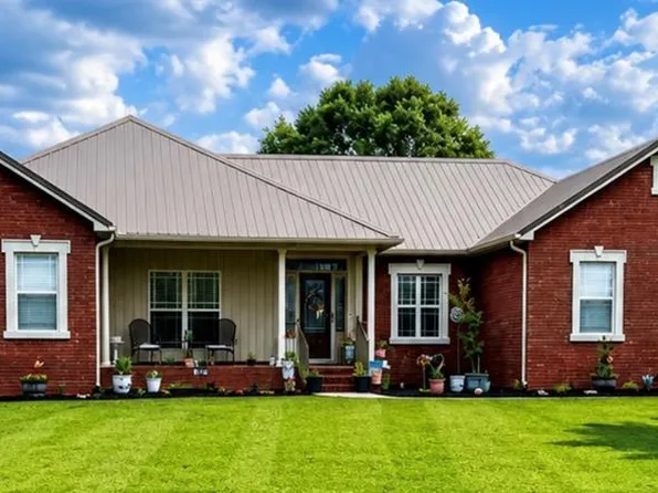 207 Glen Oaks Dr, Dothan, AL 36301