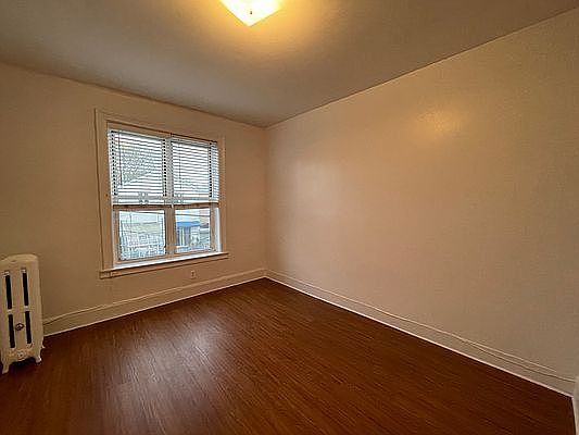 3rd image of 2343 E 22nd St APT 1