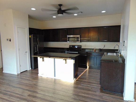 5th image of 2814 N 73rd Dr