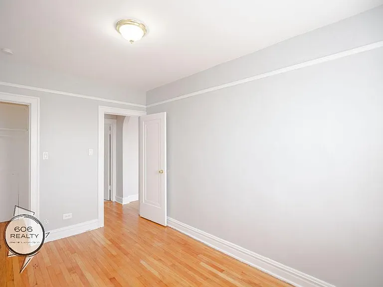 Bright and Sunny Cicero apartments! — Photo 26