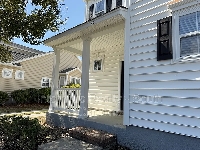 42 Woods Bay Rd #MAIN HOUSE
