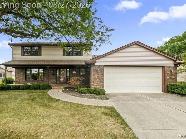 26820 Cecile St, Dearborn Heights, MI 48127
