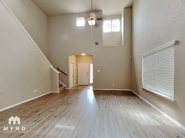 4606 Todds Farm — Photo 2