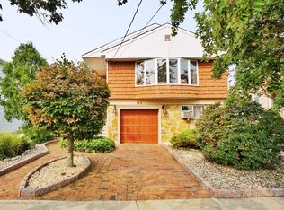366 Mountainview Ave, Staten Island, NY 10314