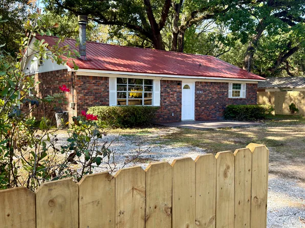 6309 Rambler Dr, Pensacola, FL 32505
