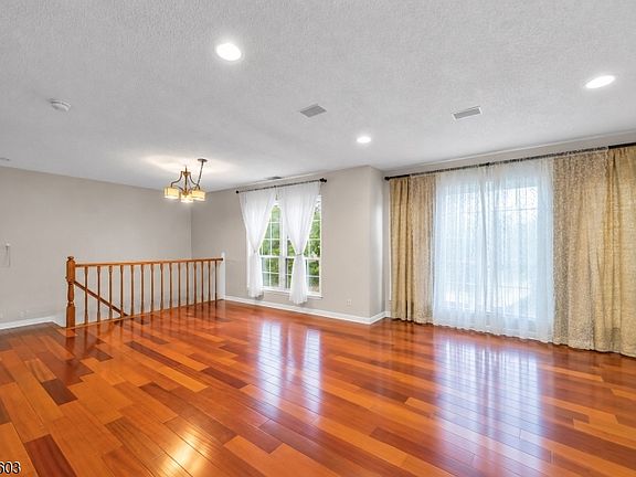 2nd image of 1118 Sage Ct