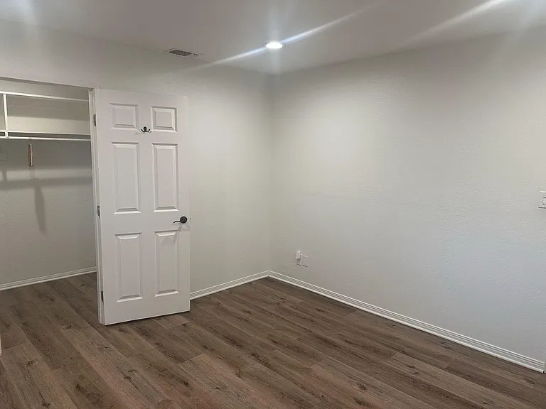 3476 Willow St — Photo 12