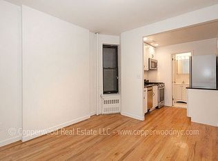 232 E 83rd St #3W, New York, NY 10028