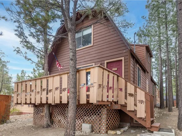 320 Hilltop Ln, Big Bear City, CA 92314