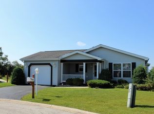 1030 Castleton Ct, Grayslake, IL 60030