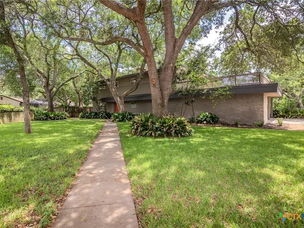 404 E Loma Vista Ave, Victoria, TX 77901