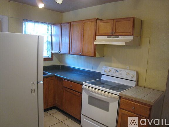 2nd image of 434 Ellsworth St #434