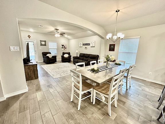 4th image of 2409 Lavigne Ct