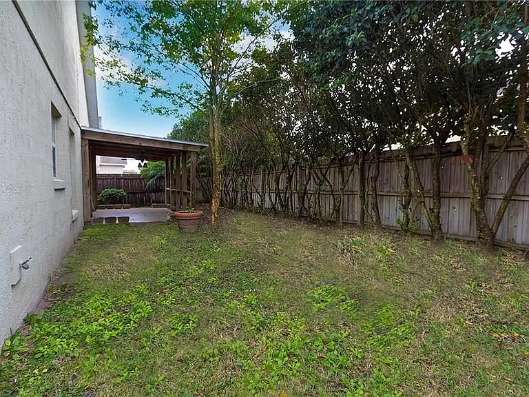 3114 Bellingham Dr — Photo 14