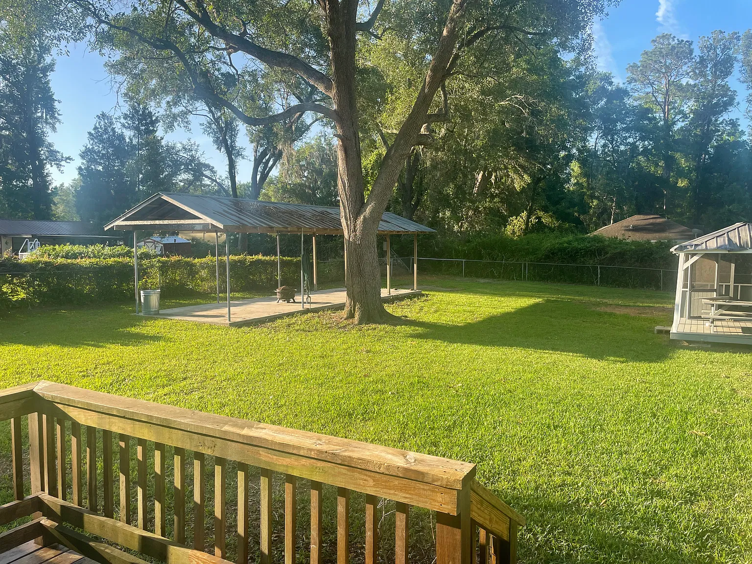 3 bed, 1211 sqft, $1,900 — Photo 2
