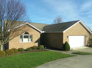 102 Applewood Dr, Chillicothe, OH