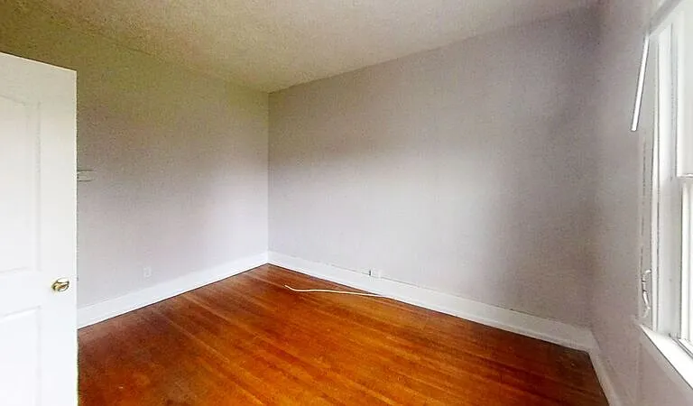 2005 Dewey Ave #7 — Photo 11