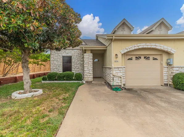 804 Beechcraft Ave, Grand Prairie, TX 75051