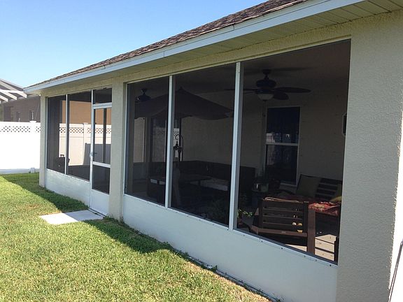 3rd image of 1271 Lexington Ln SW