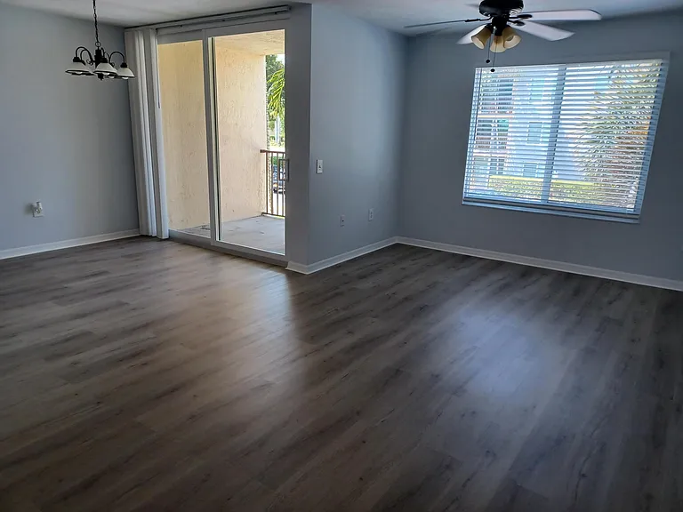 215 Villa Cir — Photo 8