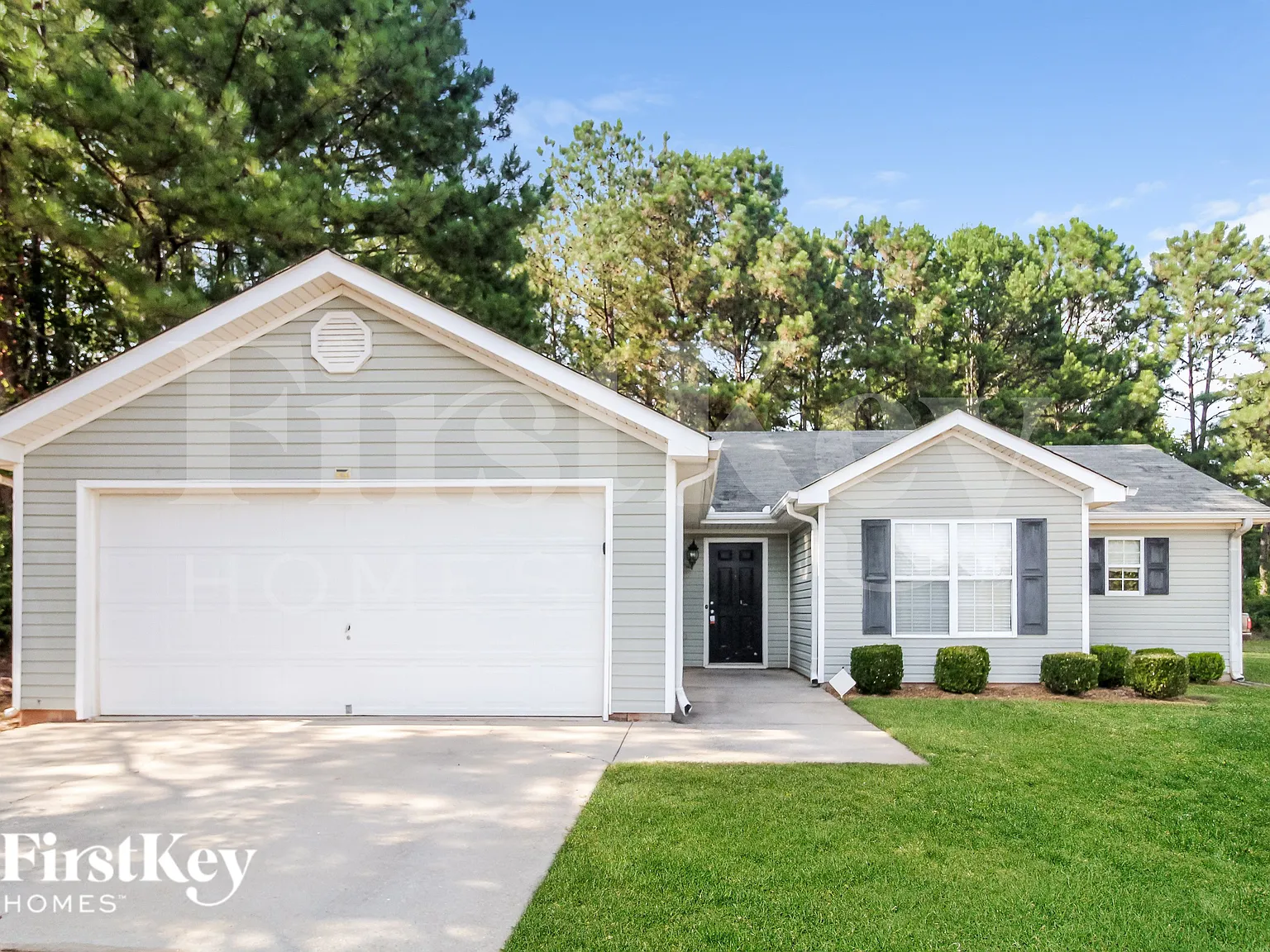3 bed, 2.0 bath, 1366 sqft, $2,210 — Photo 1