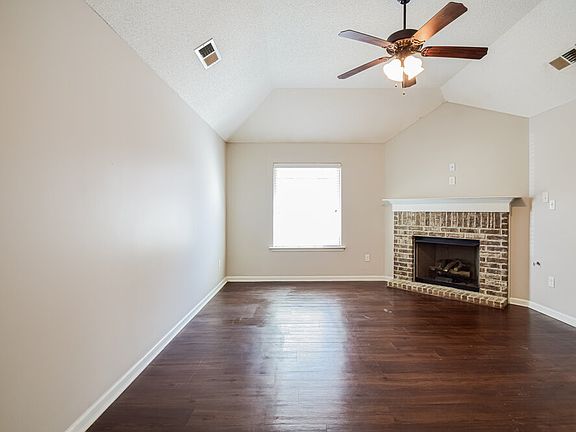 5th image of 9435 Darren Cir S